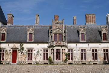 Cour intérieur du chateau de Régnière-Ecluse