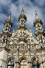 Fototapeta na wymiar Famous Leuven Town Hall, landmark of Flemish Brabant