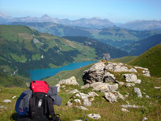 Fototapeta na wymiar Lac vu du sommet