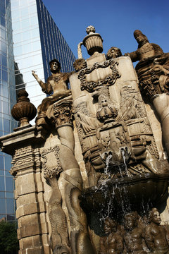 A Fountain in Mexico City
