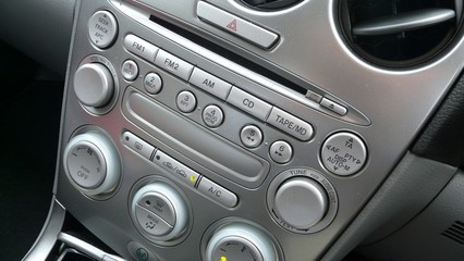 Car console controls © Hedgehog