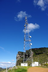 Obraz premium Pylone d'antenne de retransmission.