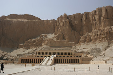 temple of the queen hatshepsut, egypt