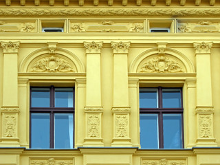 Berlin, Sanierte Hausfassade in Charlottenburg