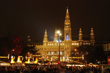 Fototapeta na wymiar Christmastime ratusz Vienna
