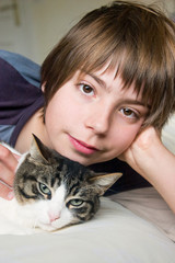 adolescent et son chat 4