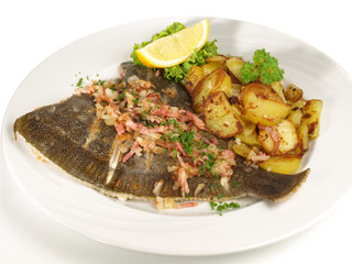 Scholle mit Bratkartoffeln