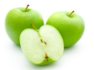 isolated green apple on white background