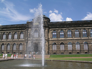 Historisches Gebäude - Zwinger
