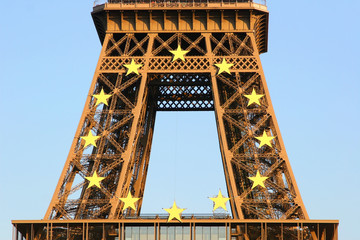 Etoiles Européennes sur la Tour Eiffel