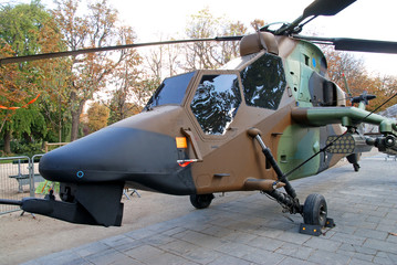 Hélicoptère de combat