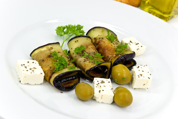 gefüllte aubergine-röllchen mit kastanien,käse, champignons 4