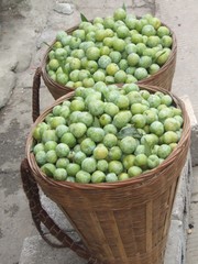 paniers de prunes