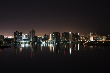 Obraz premium Night view on Aventura from Sunny Isles Beach