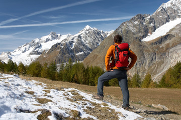 Naklejka premium Male hiker in val veny, Mont Blanc, Courmayeur, Italy