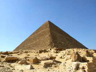 Fototapeta na wymiar huge pyramid on an Arabian desert in Egipt