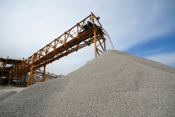 industrial conveyor on delivery of building rubble