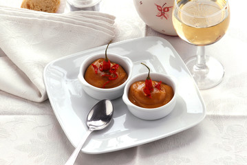 Salsa all aglio selvatico - Cucina alle erbe e fiori eduli