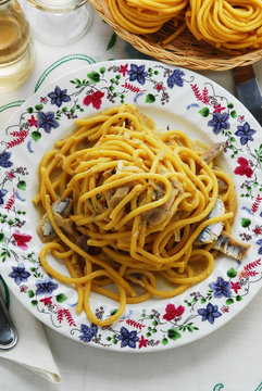 Bigoli in salsa - Primi - Ricetta del Veneto