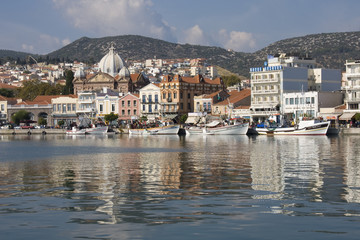 Fototapeta na wymiar Waterfront of Lesbos