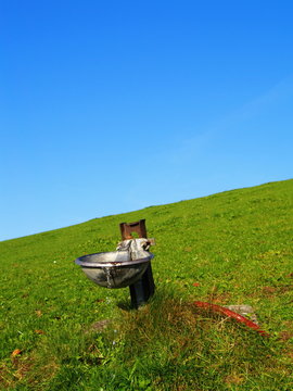 abreuvoir sur la colline