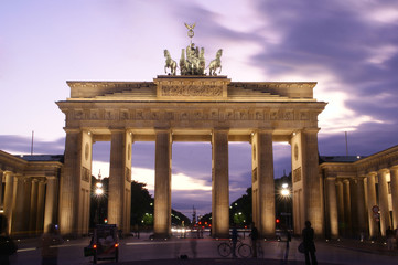 Brandenburger Tor bei Dämmerung © mtremer