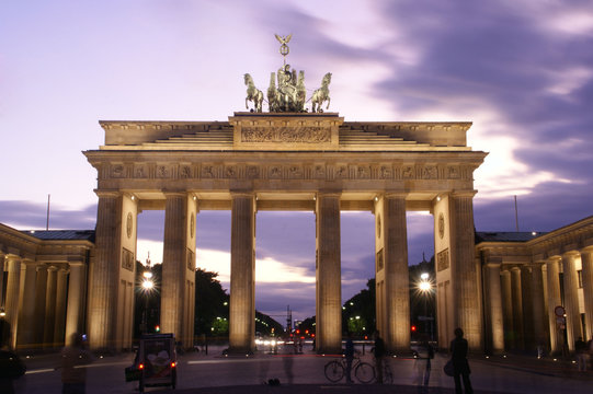 Brandenburger Tor bei D&auml;mmerung
