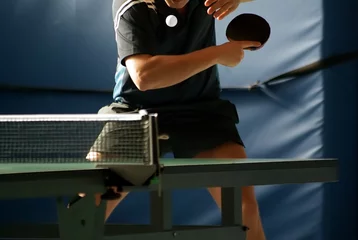 Tuinposter table tennis player serving © DWP