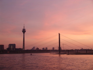 Fototapeta premium Düsseldorf am Abend
