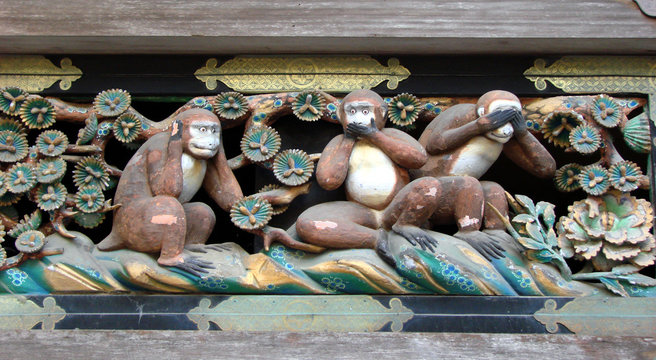 L&eacute;gende bouddhiste des trois singes &agrave; Nikko