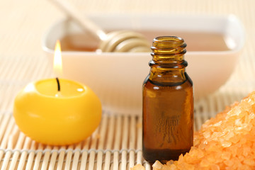 honey essential oil and fresh honey - beauty treatment