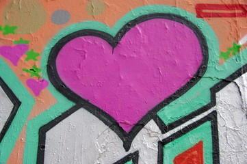 Coeur fuchsia dessiné sur un mur, Graffiti, Berlin, Allemagne