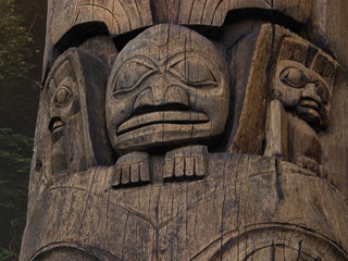 Fototapeta na wymiar Haida Totem