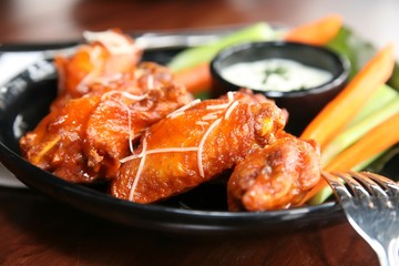Spicy Buffalo Wings Bleu Cheese Dipping Sauce