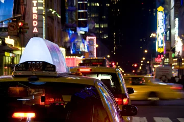 Papier Peint photo Lavable TAXI de new york taxi coupe fois carré
