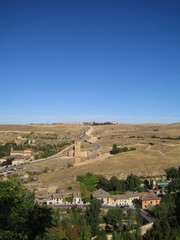 Fototapeta na wymiar Panorama depuis les murailles de Segovia
