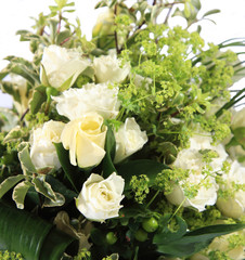 Obraz na płótnie Canvas White rose and green wedding bouquet.