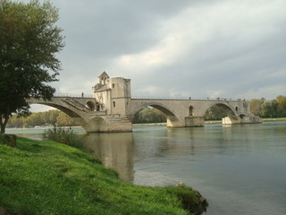 Fototapeta na wymiar Pont de Saint Benezet.