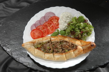 Börek (Schiffchen) mit Fleisch