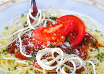 Fototapety  Spaghetti and tomato sauce,close up