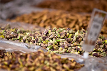 Pistazien zu verkaufen