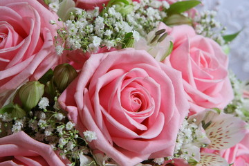 Bouquet of ping roses close up