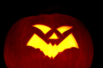 Halloween Kürbis mit Gesicht