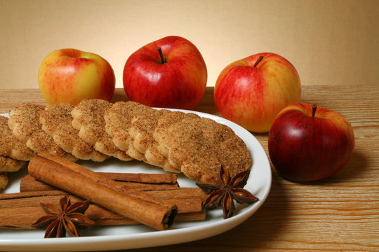 Delicious Apple And Cinnamon Cookies - Autumn Sweets.