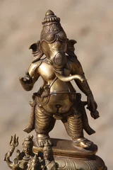 Foto op Plexiglas Bronze statue of Hindu God Ganesh © jorisvo
