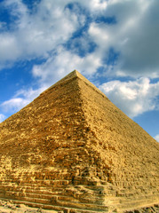 Fototapeta na wymiar Wysoki zakres dynamiki obrazu z wielkiej piramidy w Egipcie