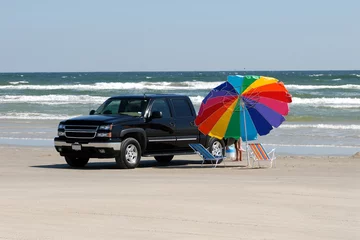 Fotobehang Pickup truck on the beach in southern Texas, United States © philipus