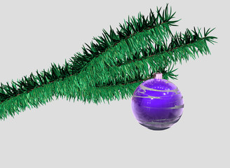 Tannenzweig mit Christbaumkugel