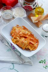 Tortelli ai finferli e verdure - Primi - Ricetta dell Emilia R.