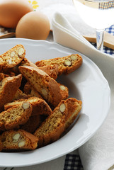 Cantucci o biscottini - Dolci Ricette tradizionali della Toscana